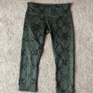 Lululemon cropped leggings